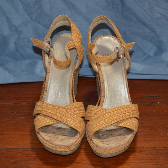 Stuart Weitzman Minx Wedge 8.5 - Picture 4 of 5